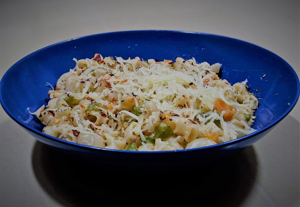 White Sauce Pasta viveknairblogs